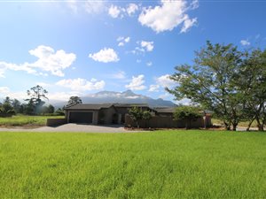 863 m² Land available in Die Bult