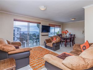 2 Bed Apartment in Green Point