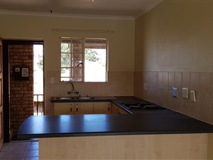 2 Bed Apartment in Carlswald Estate