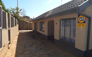 4 Bedroom House in Orient Heights