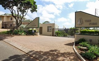 4 Bedroom Townhouse in Somerset Park