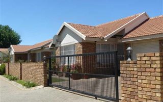 3 Bedroom Townhouse in Selcourt