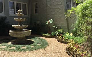 2 Bedroom Garden Cottage in Kloof