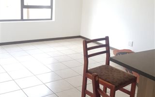 2 Bedroom Townhouse in Ruimsig