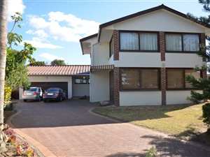 5 Bed House in Gonubie