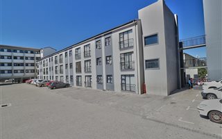 2 Bedroom Apartment in Maitland