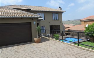 4 Bedroom House in Rangeview