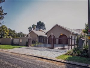 4 Bed House in Brackenhurst
