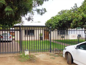 3 Bedroom House in Bellevue