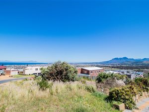 570 m² Land available in Mountainside