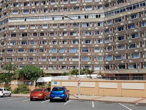 2 Bed Apartment in Amanzimtoti