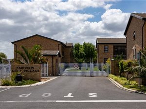 2 Bed Apartment in Fairview Golf Estate
