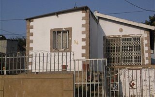 2 Bedroom House in Risecliff