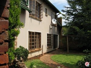 3 Bedroom House in Eldoraigne