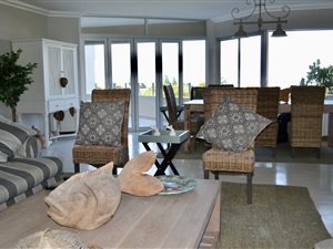 3 Bed Penthouse in Poortjies