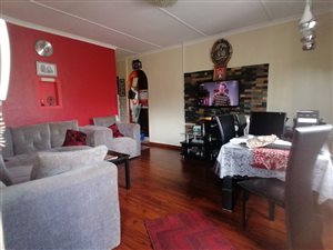 3 Bed House in Shallcross