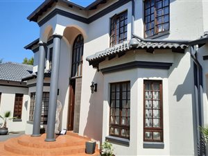 4 Bed House in Bougainvillea Estate
