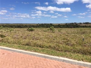 777 m² Land available in Kenton-on-Sea