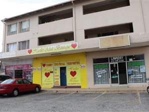 80 m² Retail Space in Witpoortjie