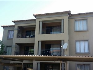 2 Bed Apartment in Weltevreden Park