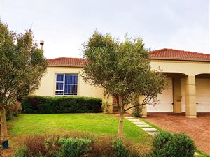 3 Bed House in Eikenbosch