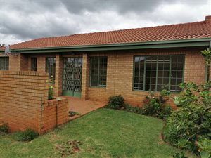 2 Bed Simplex in Newlands