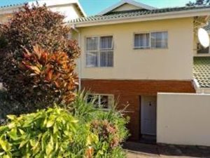 4 Bed Townhouse in Mt Edgecombe Estate 1 & 2