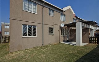 3 Bedroom Townhouse in Bramley View