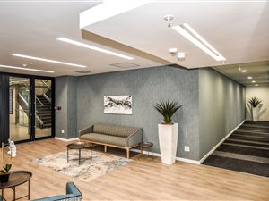 31 m² Office Space in Waterfall Estate