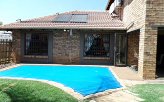 3 Bedroom Apartment in Meyersdal