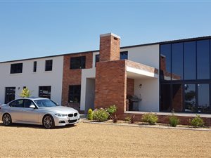 1.5 ha Farm in Vlottenburg