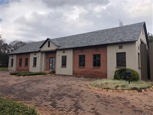 145 m² Office Space in Eldoraigne