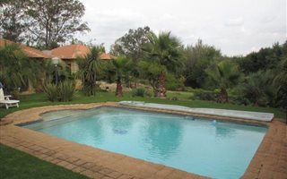 3.3 ha Farm in Tiegerpoort
