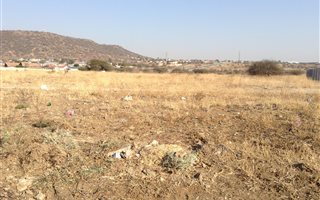 1750 m² Land available in Acaciaville