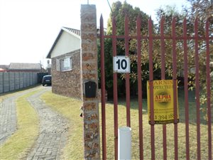 3 Bed House in Esther Park