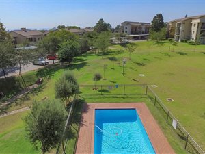 2 Bed Apartment in Jackal Creek Golf Estate
