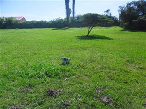 880 m² Land available in Kaysers Beach