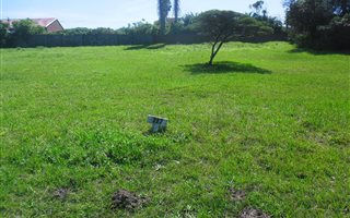 880 m² Land available in Kaysers Beach