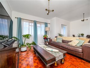 2 Bed Apartment in Claremont