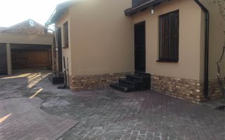 3 Bedroom House in Philip Nel Park