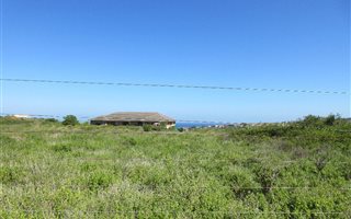913 m² Land available in Forest Downs