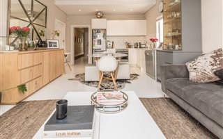 3 Bedroom Apartment in Vredehoek
