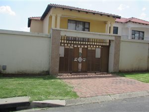 4 Bed House in Ormonde