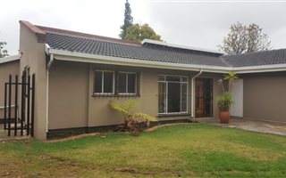 5 Bedroom House in Sunair Park