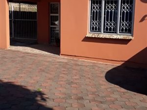 3 Bed House in Woodview