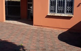 3 Bedroom House in Woodview