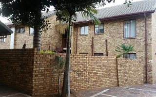 3 Bedroom Apartment in Zwartkop