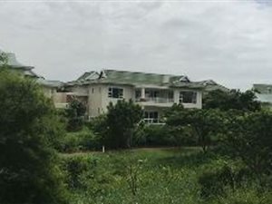 4 Bed House in Mt Edgecombe