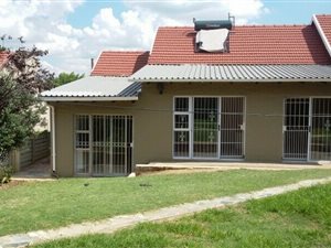 1 Bedroom Garden Cottage in Blairgowrie