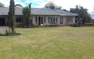 8.5 ha Commercial Farm in Wilgeboom